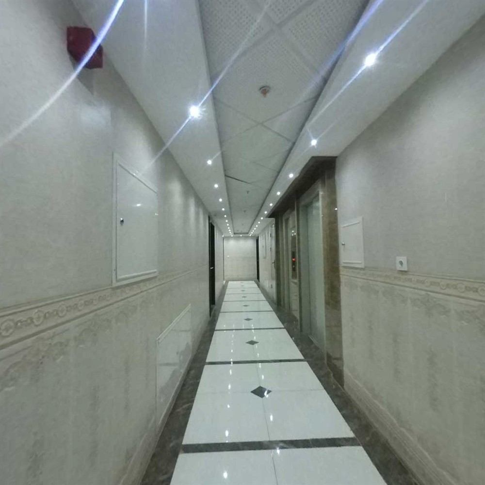 103 متر ، نور مستقیم ، برج استانداری