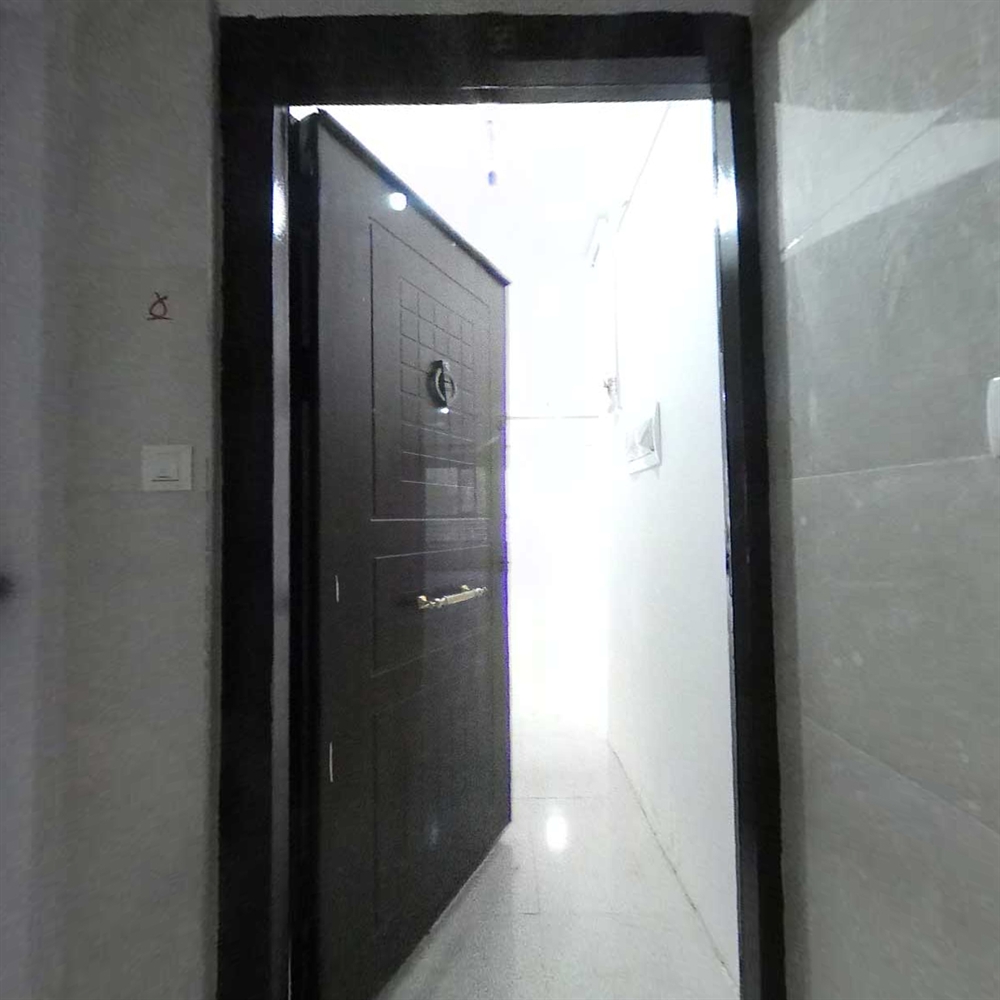 105 متر ، نورمستقیم ، خیابان عارف